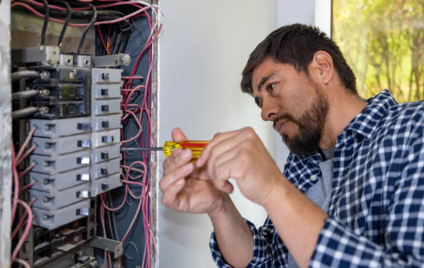 Best Affordable Emergency Electrician  in Claymont, DE